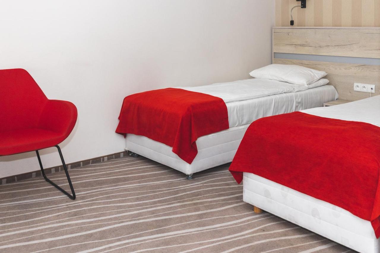 Hotel Akwawit Leszno  Bagian luar foto