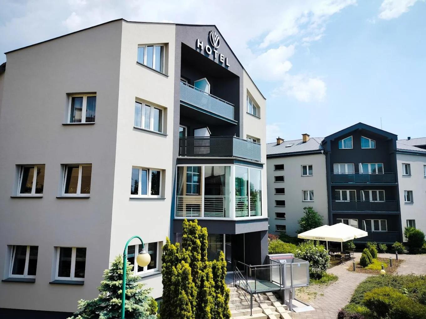 Hotel Akwawit Leszno  Bagian luar foto